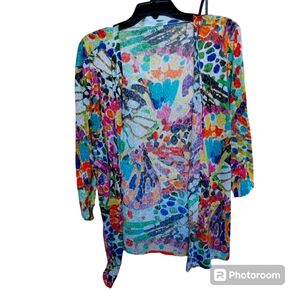 Onque Woman Plus Sz. 3X, Multi-Colored Open Front Shirt. Cut Smaller.